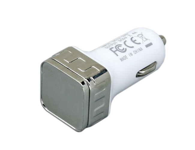 Квадратная автомобильная зарядка на 2 USB-порта, серебристый